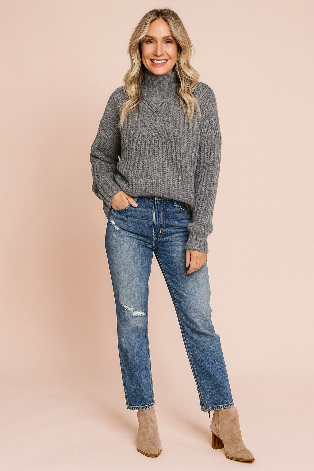 Alice | Cable Knit Turtleneck Sweater in Relaxed Fit for Effortless Style 3